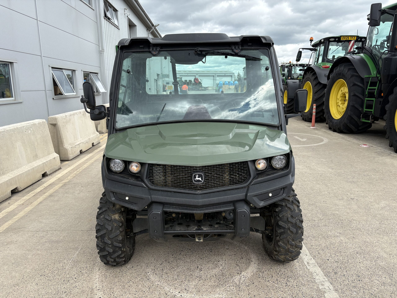 John Deere XUV865M Gator - Quad: das Bild 2 John Deere XUV865M Gator - Quad: das Bild 2