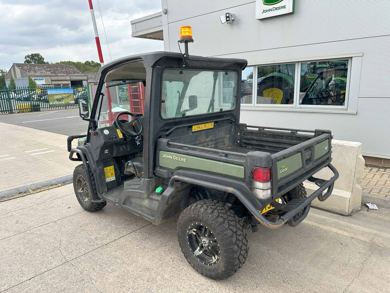 John Deere XUV865M - Quad: das Bild 3 John Deere XUV865M - Quad: das Bild 3