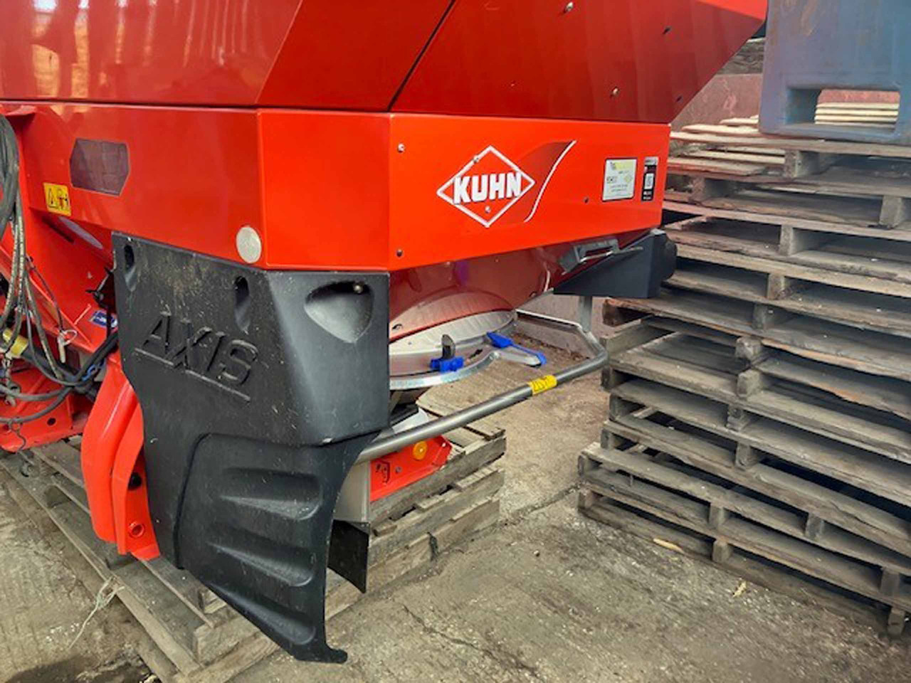 Kuhn Axis 30.2D - Düngerstreuer: das Bild 3 Kuhn Axis 30.2D - Düngerstreuer: das Bild 3