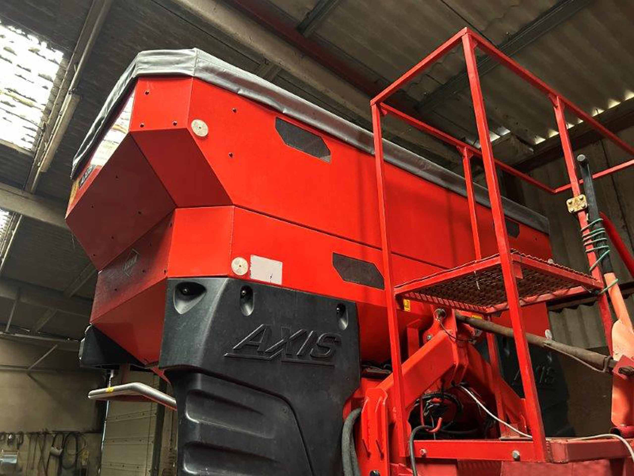 Kuhn Axis 40.2 H-EMC-W - Düngerstreuer: das Bild 4 Kuhn Axis 40.2 H-EMC-W - Düngerstreuer: das Bild 4