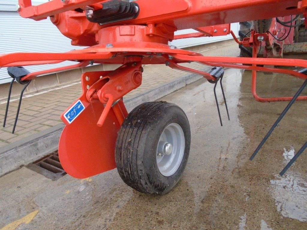 Heuwender/ Wenderechen, Zustand - NEU Kuhn GF 7802: das Bild 8