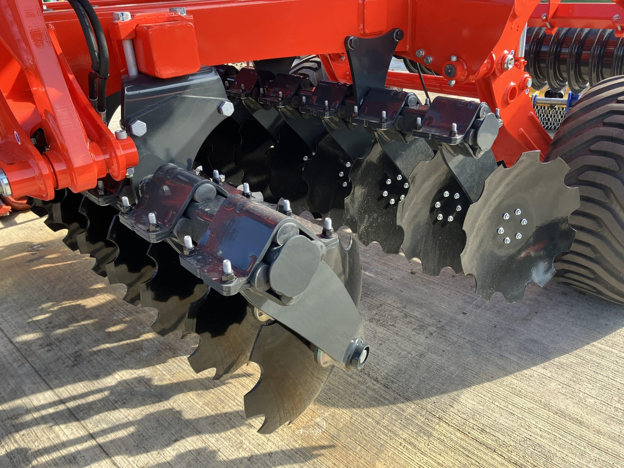 Kuhn Optimer L6000 - Technik für Bodenbearbeitung: das Bild 2 Kuhn Optimer L6000 - Technik für Bodenbearbeitung: das Bild 2