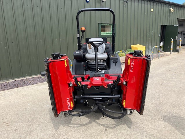 Toro LTF3000 Commercial Triple Flail Mower - Rasenmäher: das Bild 2 Toro LTF3000 Commercial Triple Flail Mower - Rasenmäher: das Bild 2