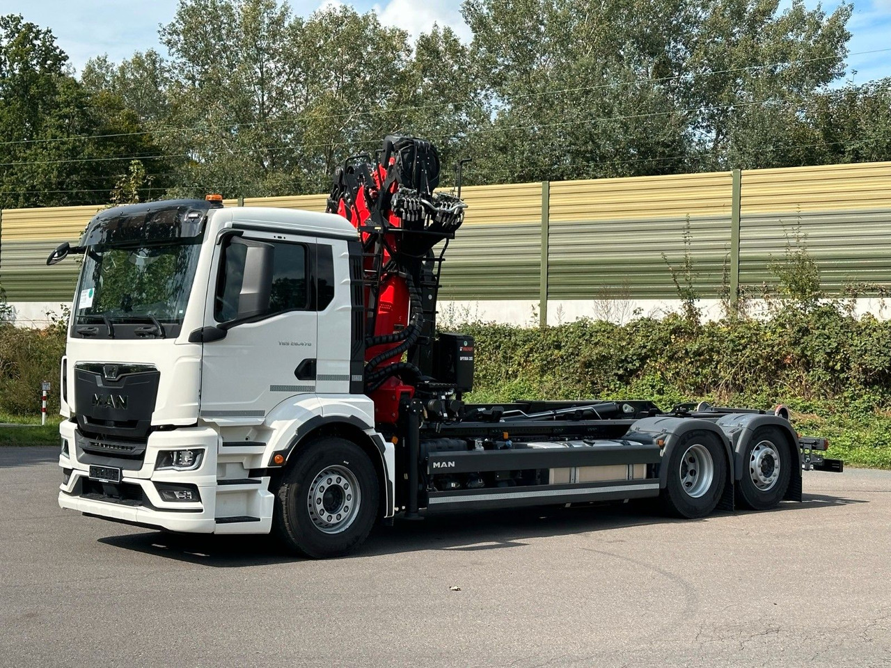 MAN TGS 26.470 6x2 Abrollkipper + Kran EPSILON - Abrollkipper, Autokran: das Bild 3 MAN TGS 26.470 6x2 Abrollkipper + Kran EPSILON - Abrollkipper, Autokran: das Bild 3