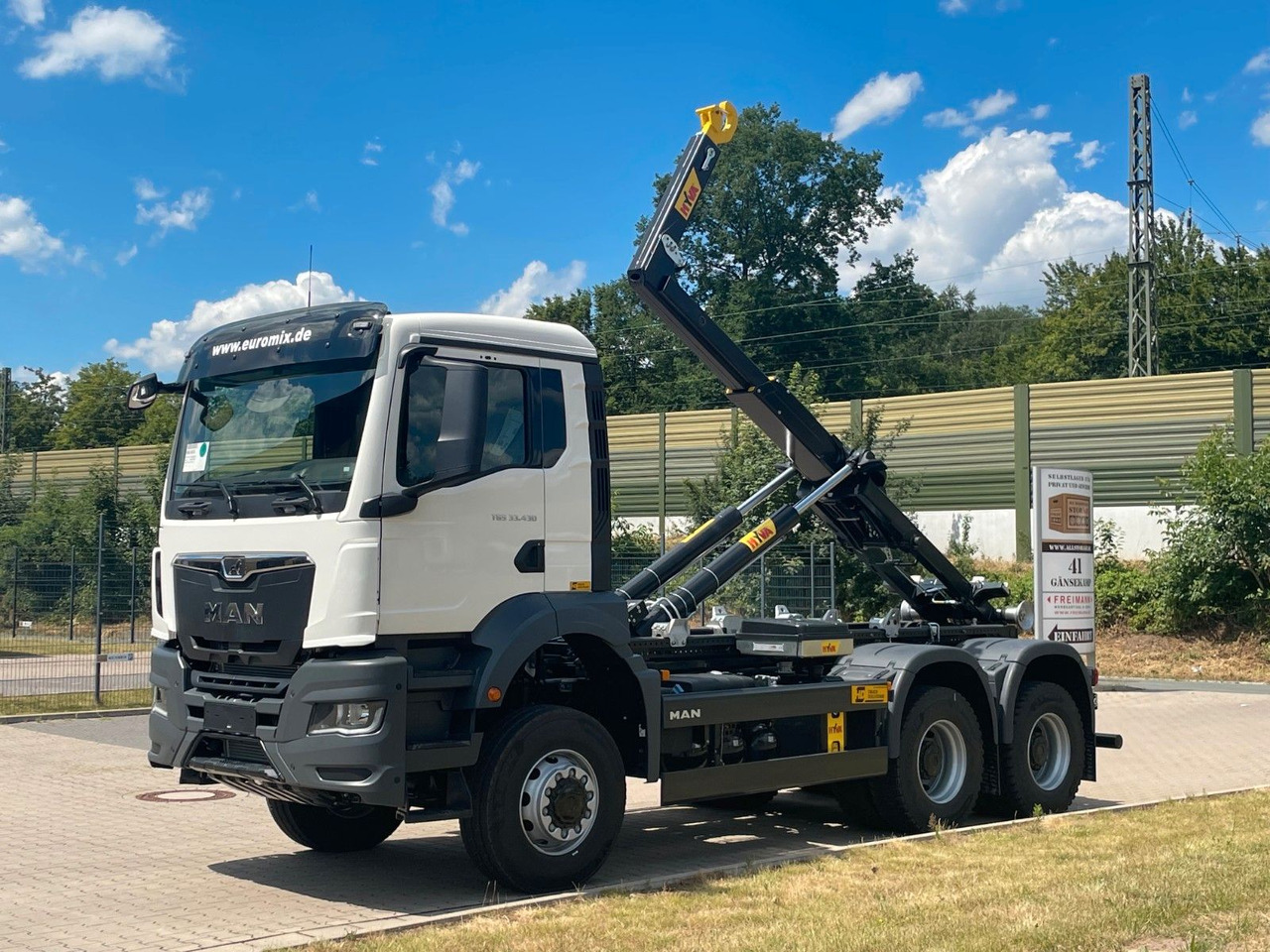 MAN TGS 33.440 6x6 Euro6e Hyva - Hiab MultiLift - Abrollkipper, Autokran: das Bild 1 MAN TGS 33.440 6x6 Euro6e Hyva - Hiab MultiLift - Abrollkipper, Autokran: das Bild 1