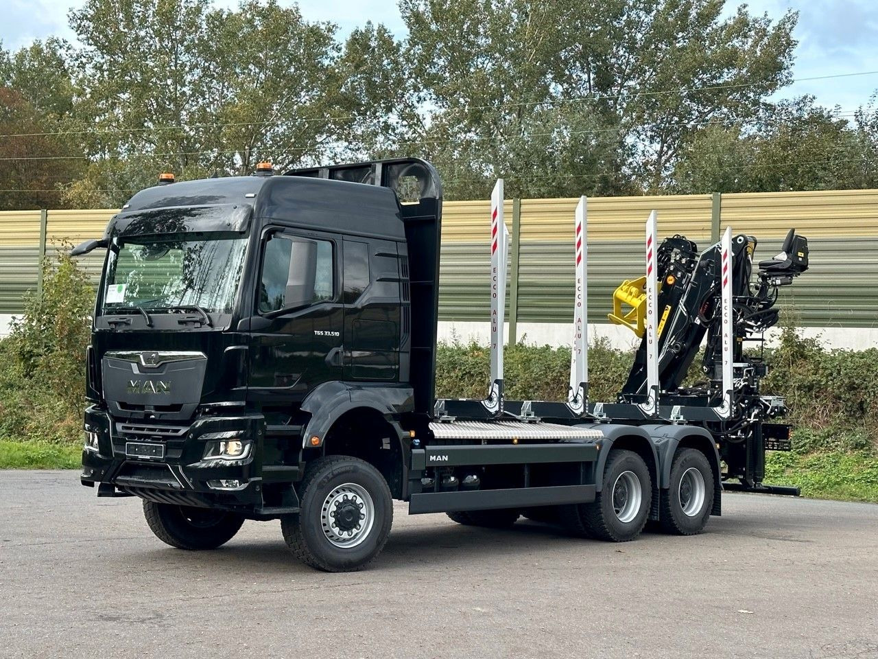 MAN TGS 33.520 6X6 Euro6e LogLift 165 Z - Holztransporter, Autokran: das Bild 1 MAN TGS 33.520 6X6 Euro6e LogLift 165 Z - Holztransporter, Autokran: das Bild 1