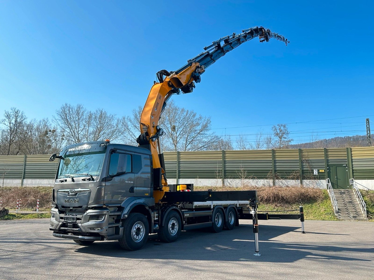 MAN TGS 35.520 8X4 TG 3 EFFER 955-8s +Jib 6sAUTOKRAN - Autokran: das Bild 1 MAN TGS 35.520 8X4 TG 3 EFFER 955-8s +Jib 6sAUTOKRAN - Autokran: das Bild 1