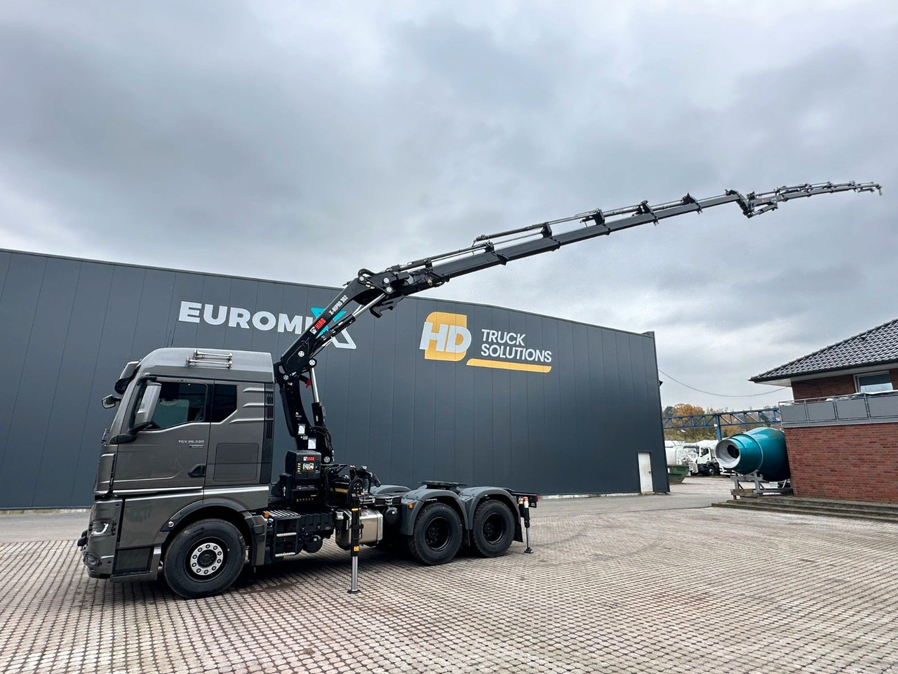 MAN TGX 26.580 6x4 Kran Hiab 302-6 + Jib-4 - Autokran: das Bild 4 MAN TGX 26.580 6x4 Kran Hiab 302-6 + Jib-4 - Autokran: das Bild 4