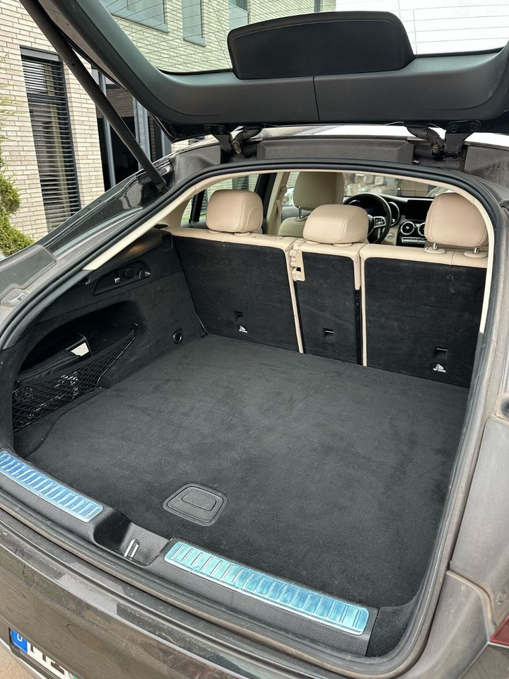 SUV/ Geländewagen Mercedes-Benz GLC 300 GLC -Klasse Coupe GLC 300 e 4Matic: das Bild 6