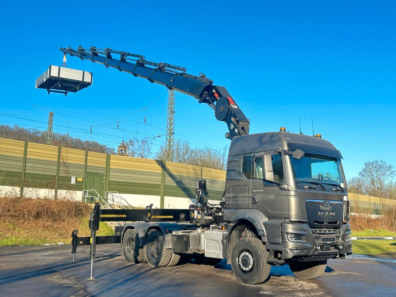 MAN TGS 26.520 6x6 Kran HIAB X-HIPRO 548E-8 - Sattelzugmaschine: das Bild 1 MAN TGS 26.520 6x6 Kran HIAB X-HIPRO 548E-8 - Sattelzugmaschine: das Bild 1