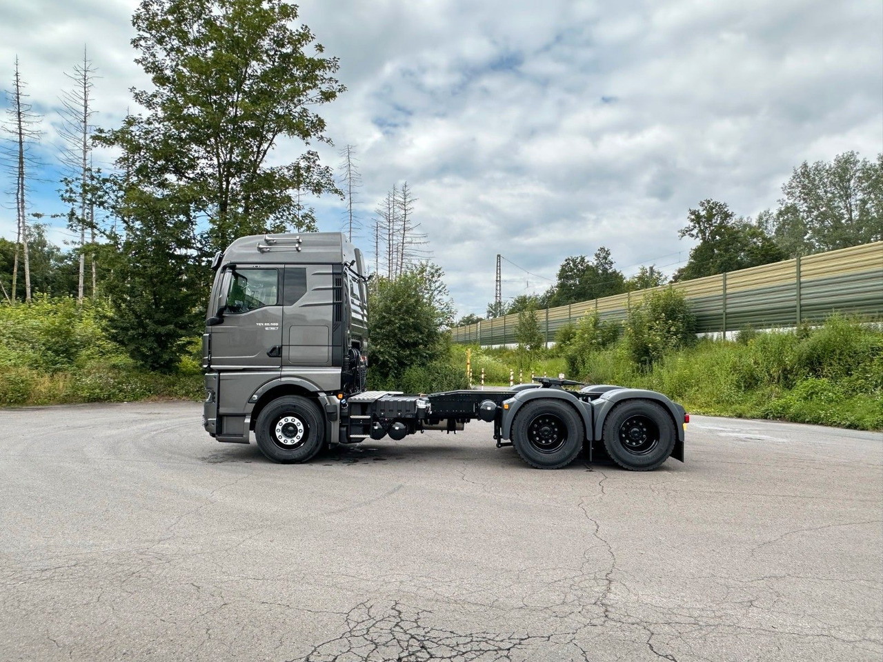MAN TGX 26.580 6x4 Retarder - Sattelzugmaschine: das Bild 2 MAN TGX 26.580 6x4 Retarder - Sattelzugmaschine: das Bild 2