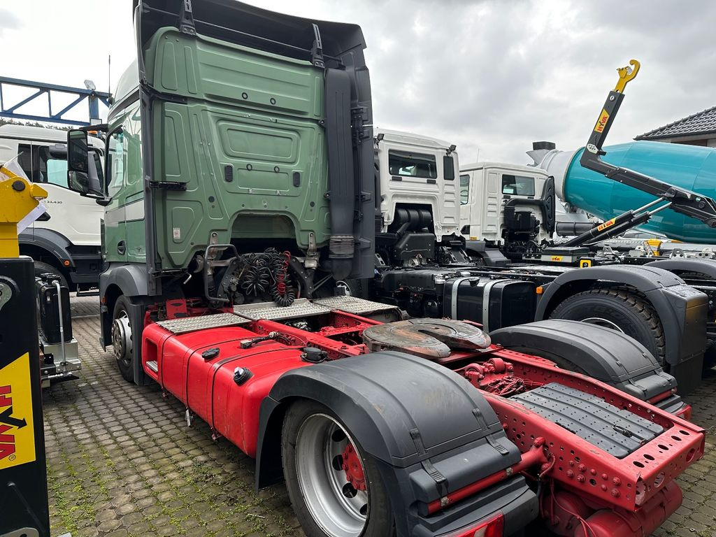 Mercedes-Benz 1842 4x2 Euro 6 Retarder 4x Vorhanden - Sattelzugmaschine: das Bild 2 Mercedes-Benz 1842 4x2 Euro 6 Retarder 4x Vorhanden - Sattelzugmaschine: das Bild 2