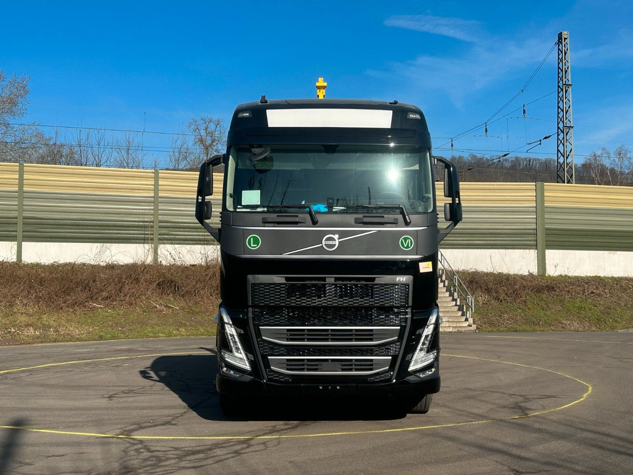 Volvo FH 540 6x4 Abrollkipper Hyva 20-60 - Abrollkipper, Autokran: das Bild 3 Volvo FH 540 6x4 Abrollkipper Hyva 20-60 - Abrollkipper, Autokran: das Bild 3
