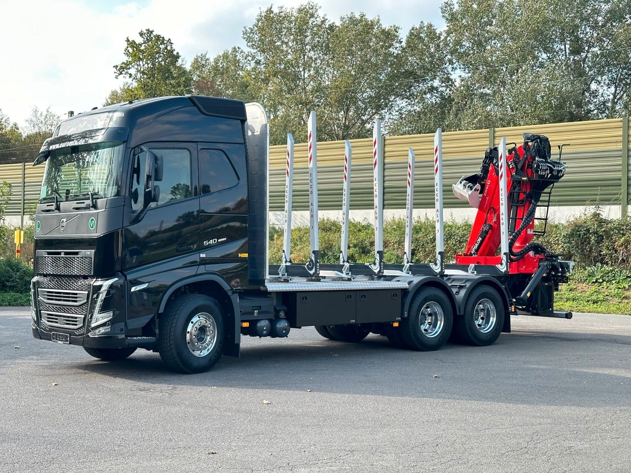 Volvo FH 540 6x4 LogLift EPSILON - Holztransporter, Autokran: das Bild 3 Volvo FH 540 6x4 LogLift EPSILON - Holztransporter, Autokran: das Bild 3