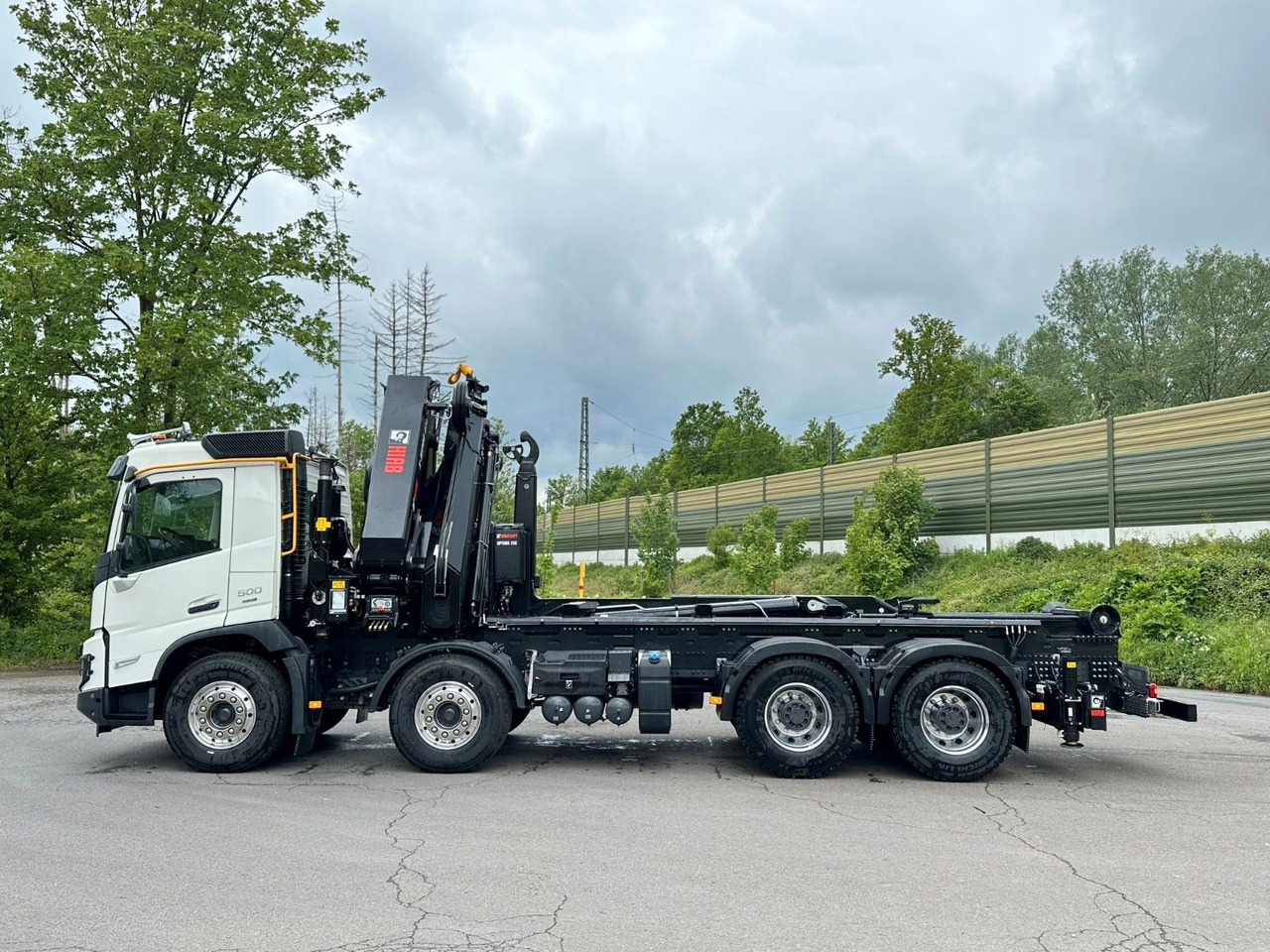 Volvo FMX 500 8x4 Abrollkipper + Kran Hiab 658-6 - Abrollkipper, Autokran: das Bild 4 Volvo FMX 500 8x4 Abrollkipper + Kran Hiab 658-6 - Abrollkipper, Autokran: das Bild 4