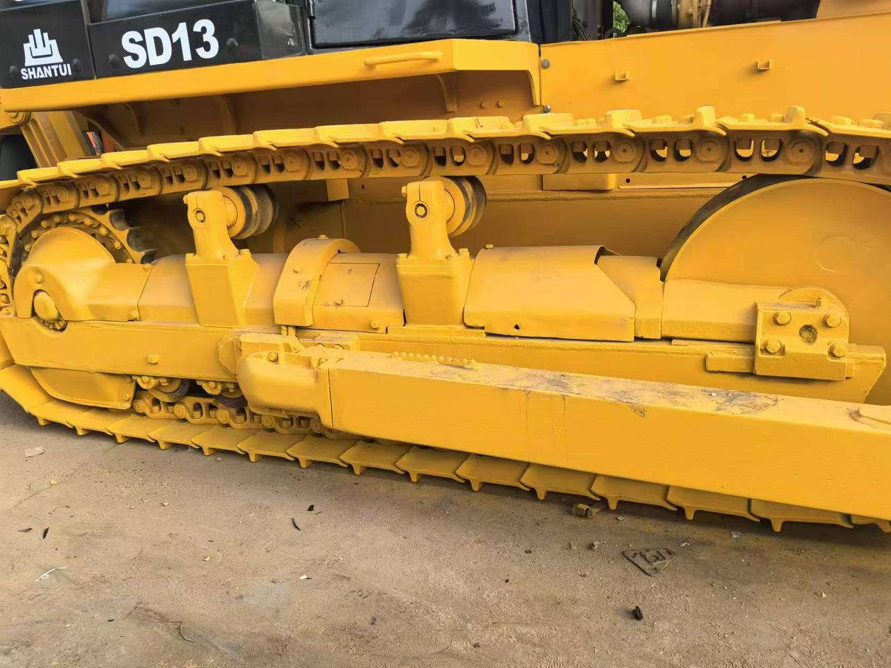 Bulldozer SHANTUI SD13: das Bild 6