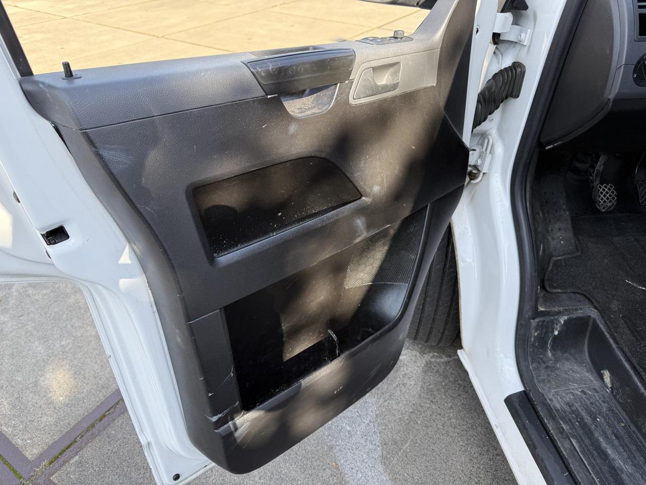 Volkswagen | Transporter | 2.0 TDI L2H1 BM Baseline | 2014 | 344.085 km | VH221F | Logisch - Andere Technik: das Bild 2 Volkswagen | Transporter | 2.0 TDI L2H1 BM Baseline | 2014 | 344.085 km | VH221F | Logisch - Andere Technik: das Bild 2