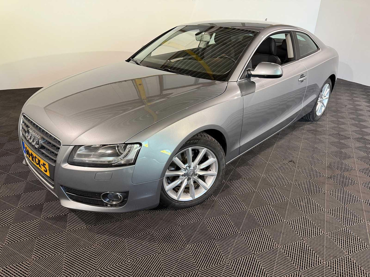 Audi A5 Coupé 2.0 TFSI Pro Line Business 60-RGK-5 233.366 km - PKW: das Bild 1 Audi A5 Coupé 2.0 TFSI Pro Line Business 60-RGK-5 233.366 km - PKW: das Bild 1