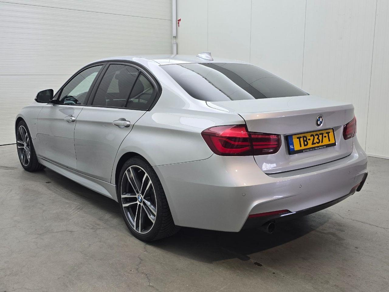 BMW 3 - serie 318i Edition M Sport Shadow Executive | 2018 | 144.883 km | TB237T | NAP: Logisch - Limousine: das Bild 3 BMW 3 - serie 318i Edition M Sport Shadow Executive | 2018 | 144.883 km | TB237T | NAP: Logisch - Limousine: das Bild 3