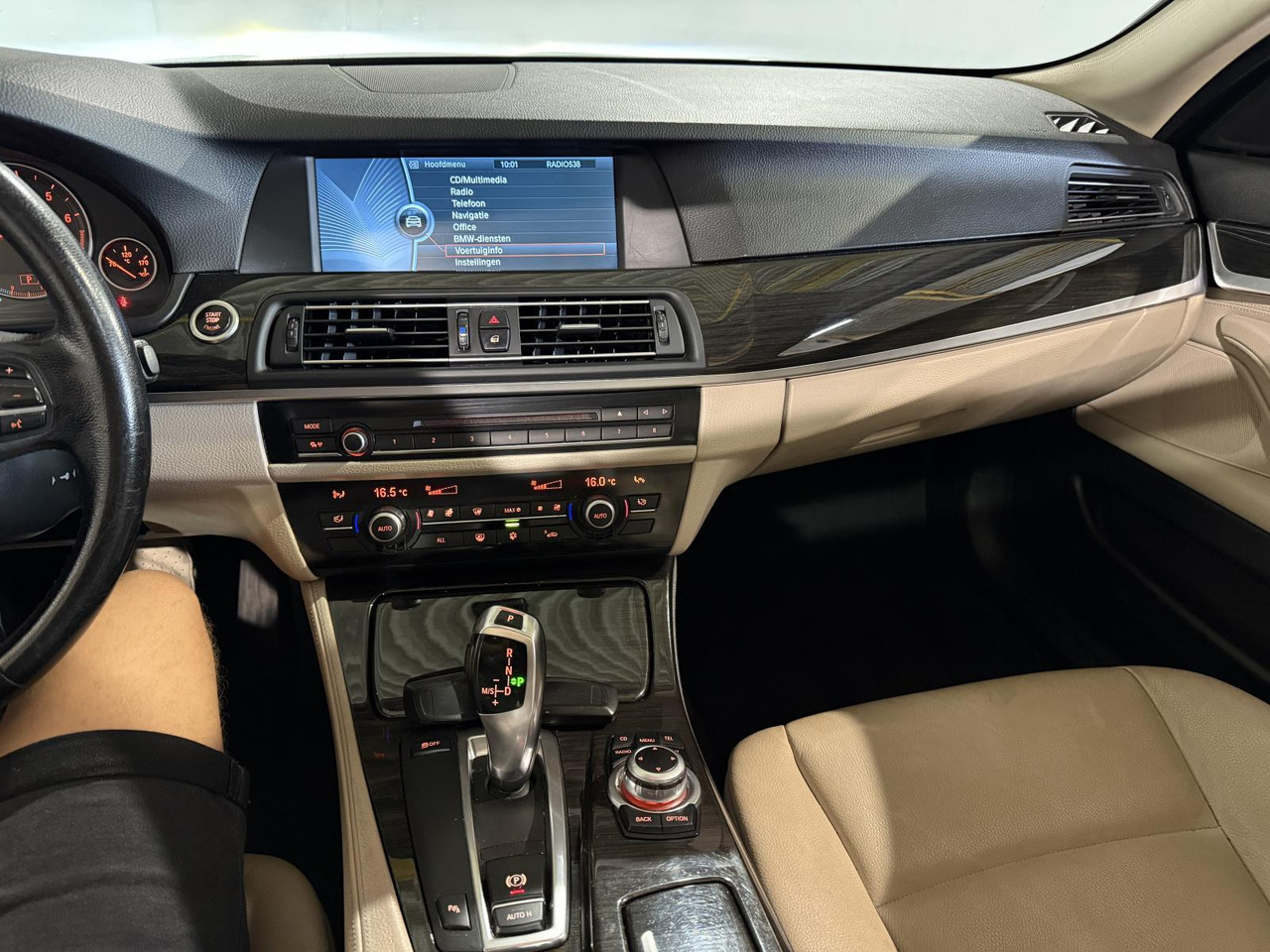 BMW 5-serie 523i High Executive M-sport | 2011 | 259.445 km | G-885- VL - Limousine: das Bild 5 BMW 5-serie 523i High Executive M-sport | 2011 | 259.445 km | G-885- VL - Limousine: das Bild 5