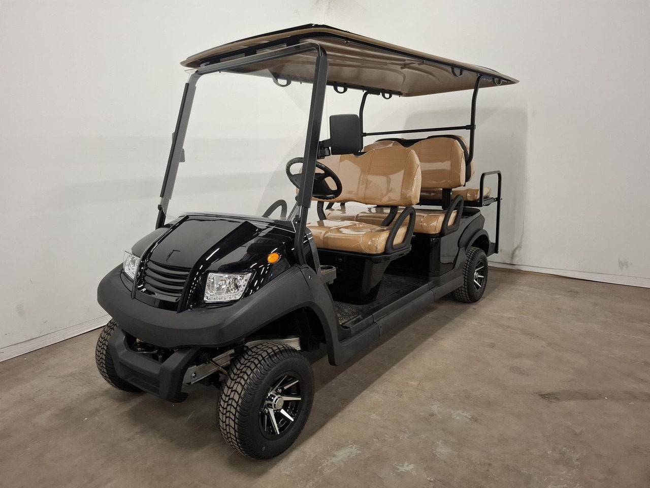 Bensel BSN4FF 6 Persoons Golfkar Zwart Nieuw - Golfmobil: das Bild 1 Bensel BSN4FF 6 Persoons Golfkar Zwart Nieuw - Golfmobil: das Bild 1