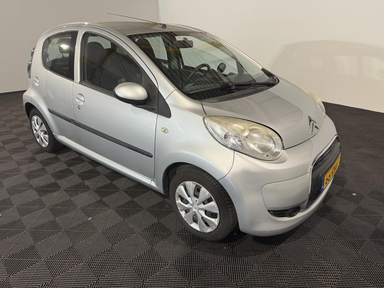 Citroen | C1 | 1.0-12V Selection | 2011 | 225.479 km | 66RNV7 | Logisch - Schrägheck: das Bild 3 Citroen | C1 | 1.0-12V Selection | 2011 | 225.479 km | 66RNV7 | Logisch - Schrägheck: das Bild 3