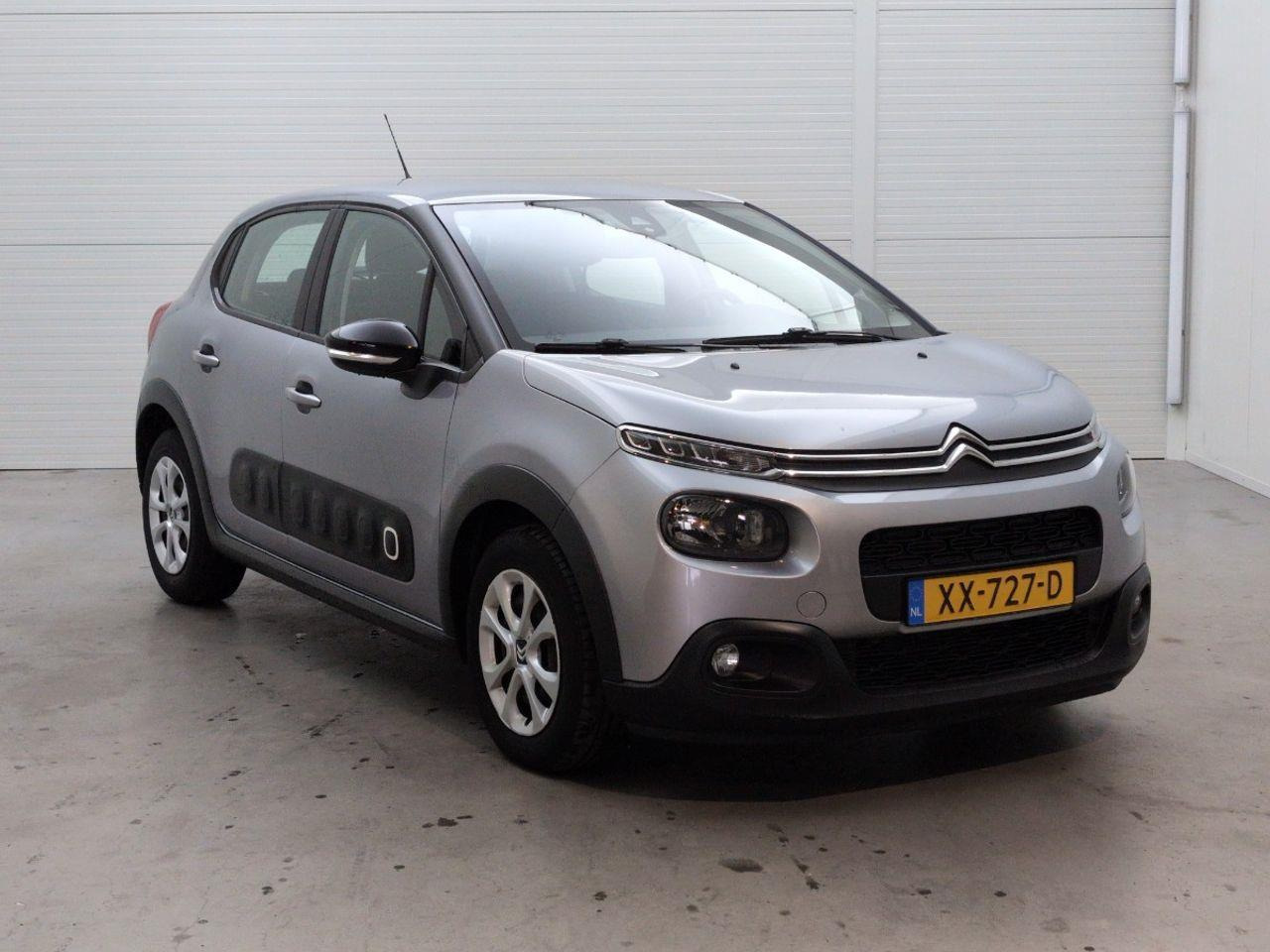 Citroen C3 1.2 PureTech S&S Feel | 2019 | 49.135 km | XX727D | NAP: Logisch - Schrägheck: das Bild 2 Citroen C3 1.2 PureTech S&S Feel | 2019 | 49.135 km | XX727D | NAP: Logisch - Schrägheck: das Bild 2
