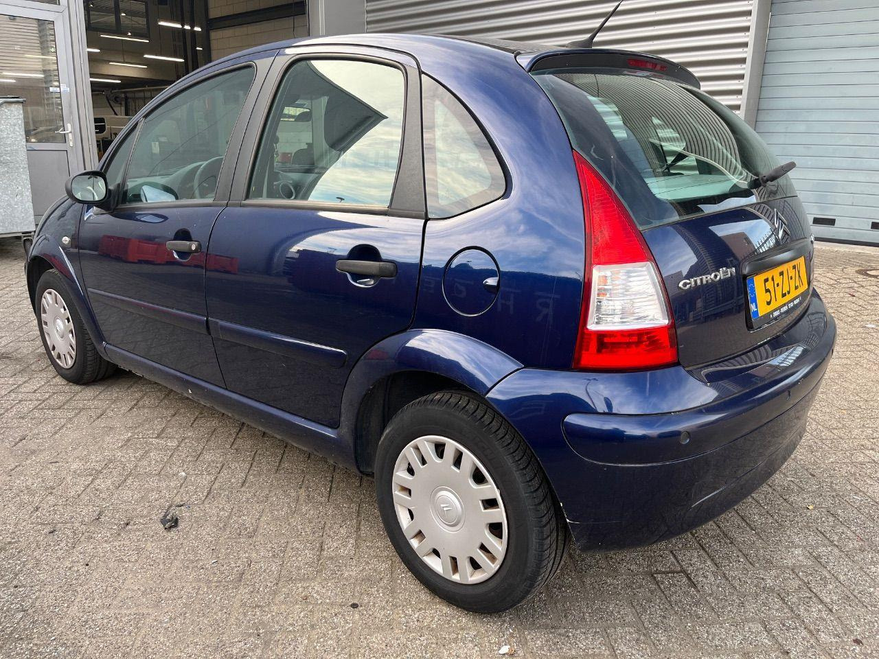 Citroen C3 1.4i Ambiance | 2008 | 82.298 km | 51ZJZK | NAP: Logisch - Schrägheck: das Bild 3 Citroen C3 1.4i Ambiance | 2008 | 82.298 km | 51ZJZK | NAP: Logisch - Schrägheck: das Bild 3