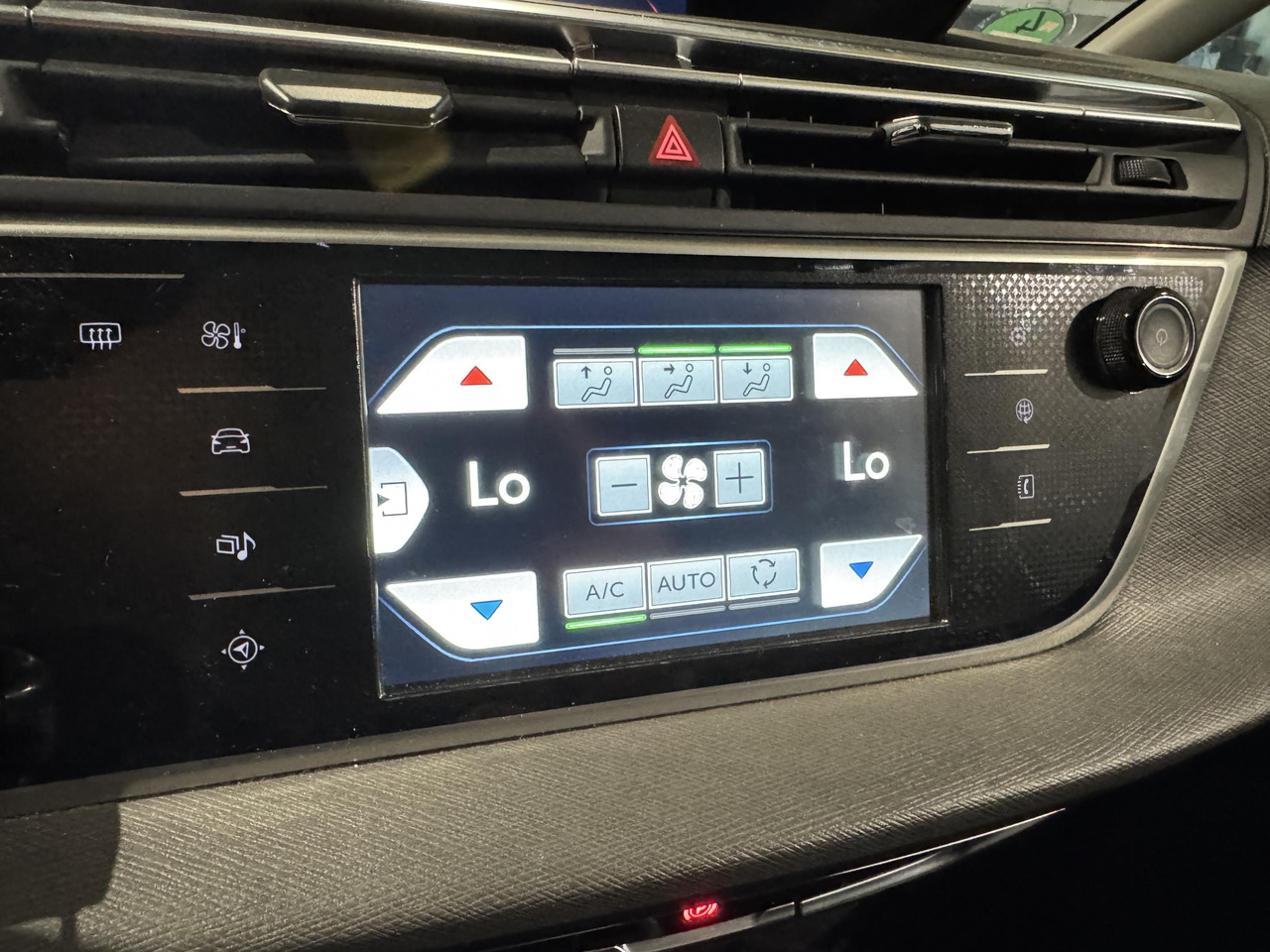 Citroen Grand C4 Picasso 1.6 THP Business 7P | 2014 | 143.151 km | 6-ZDX-65 - PKW: das Bild 4 Citroen Grand C4 Picasso 1.6 THP Business 7P | 2014 | 143.151 km | 6-ZDX-65 - PKW: das Bild 4