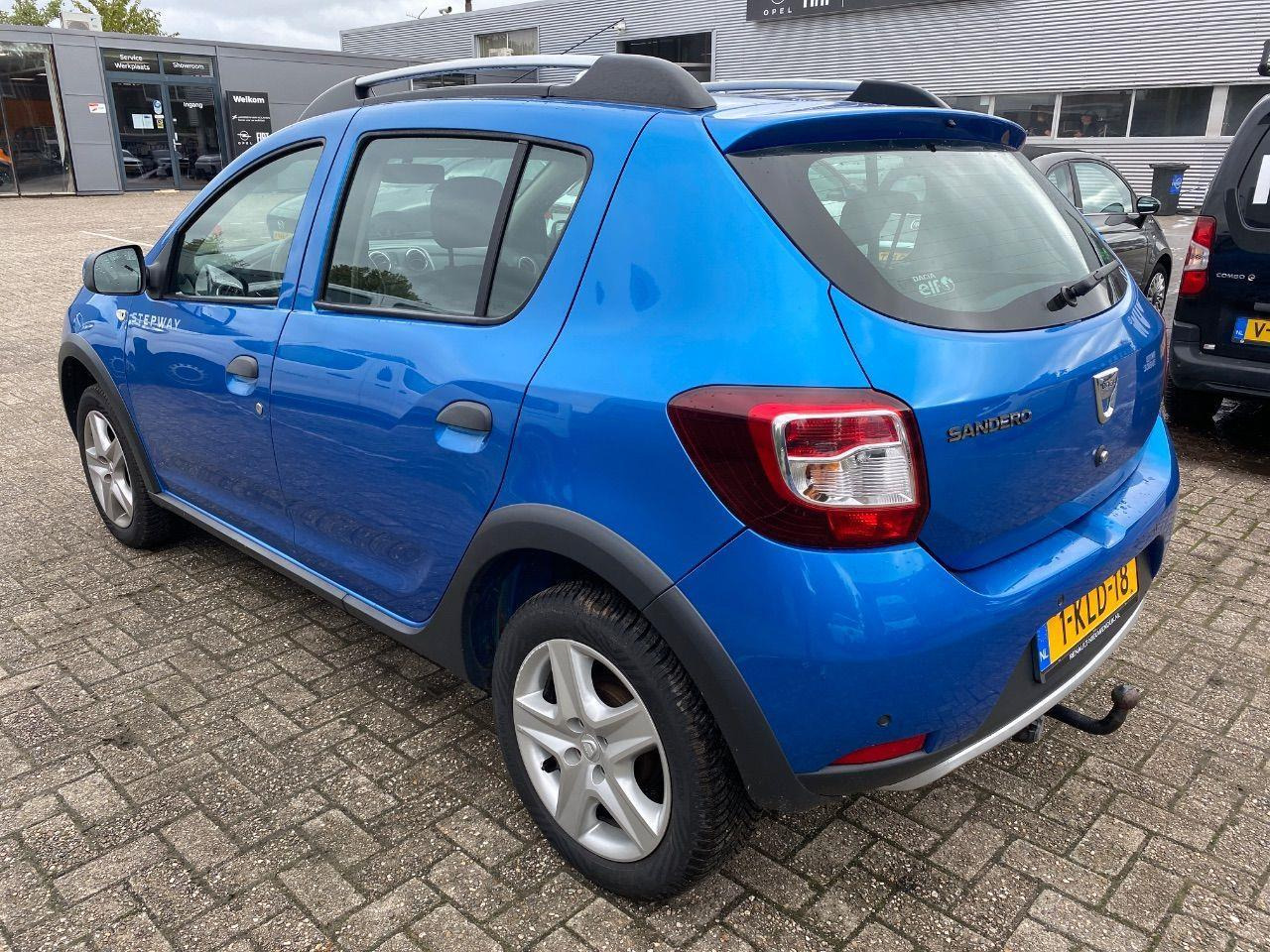 Dacia Sandero 0.9 TCe Stepway Lauréate | 2013 | 116.155 km | 1KLD18 | NAP: Logisch - Schrägheck: das Bild 3 Dacia Sandero 0.9 TCe Stepway Lauréate | 2013 | 116.155 km | 1KLD18 | NAP: Logisch - Schrägheck: das Bild 3