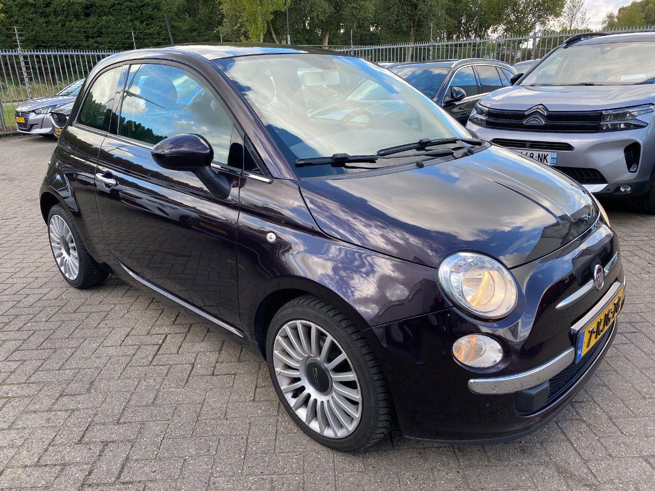 Fiat 500 0.9 TwinAir Lounge | 2013 | 184.627 km | 7KJG78 | NAP: Logisch - Schrägheck: das Bild 2 Fiat 500 0.9 TwinAir Lounge | 2013 | 184.627 km | 7KJG78 | NAP: Logisch - Schrägheck: das Bild 2