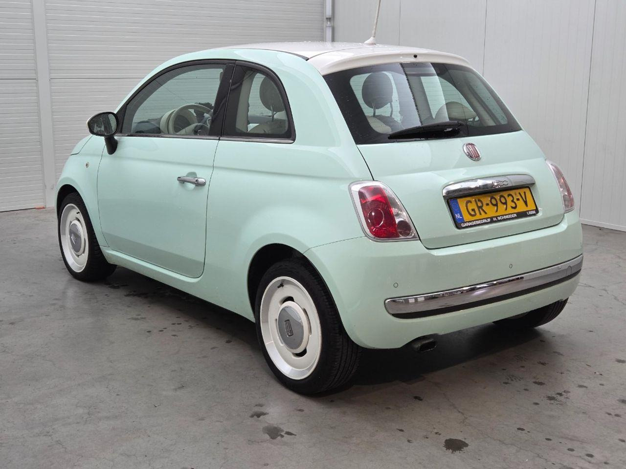 Fiat 500 0.9 TwinAir Turbo Vintage '57 | 2015 | 71.043 km | GR993V | NAP: Logisch - Schrägheck: das Bild 3 Fiat 500 0.9 TwinAir Turbo Vintage '57 | 2015 | 71.043 km | GR993V | NAP: Logisch - Schrägheck: das Bild 3