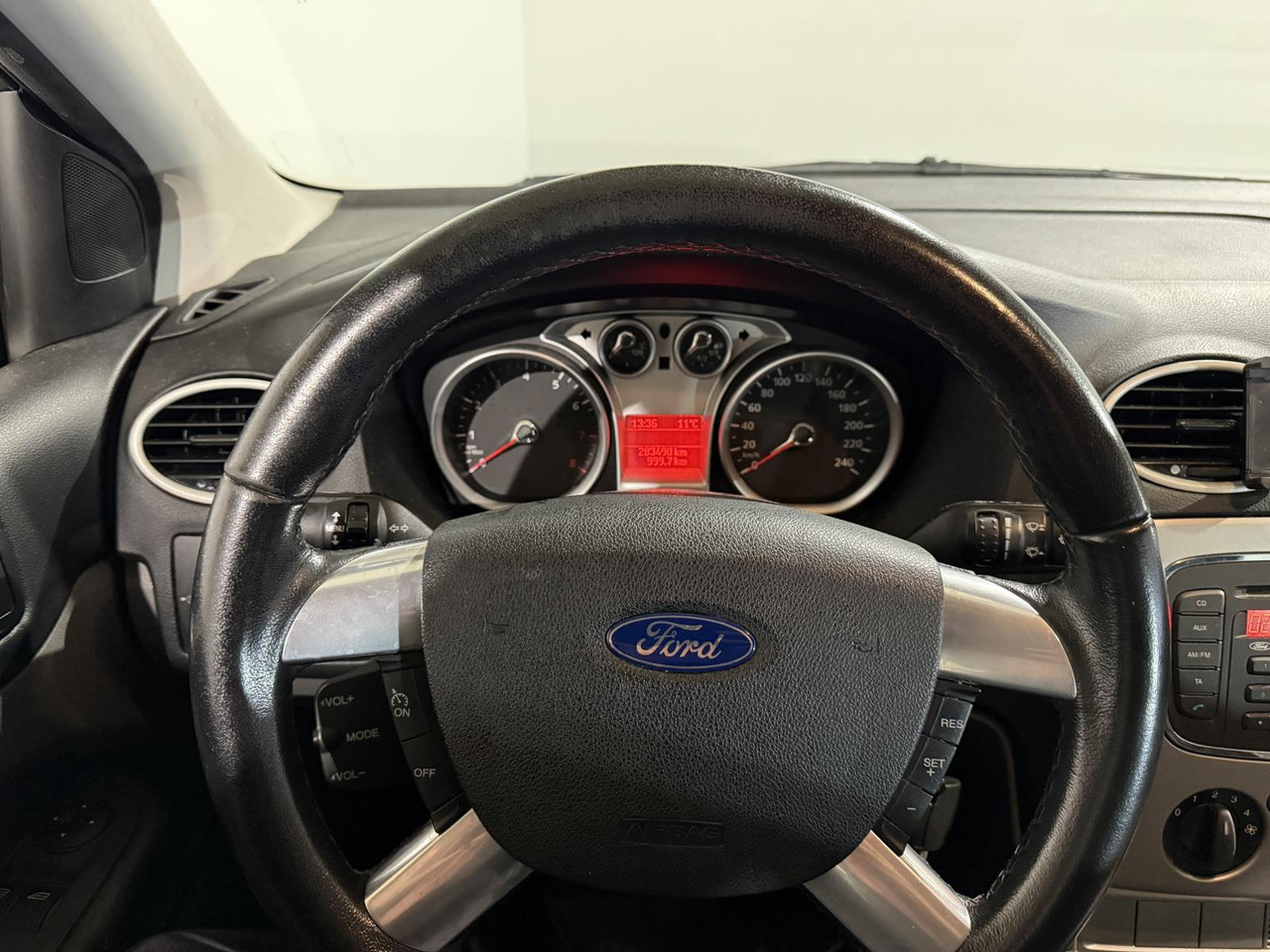 Ford Focus Wagon 1.6 Comfort 33-LKG-1 283.490 km - PKW: das Bild 3 Ford Focus Wagon 1.6 Comfort 33-LKG-1 283.490 km - PKW: das Bild 3