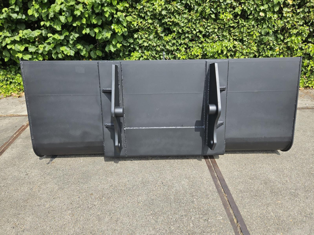 Grondbak t.b.v. Verreiker – Nieuw, Breedte 220 cm (2) - Ladeschaufel: das Bild 2 Grondbak t.b.v. Verreiker – Nieuw, Breedte 220 cm (2) - Ladeschaufel: das Bild 2
