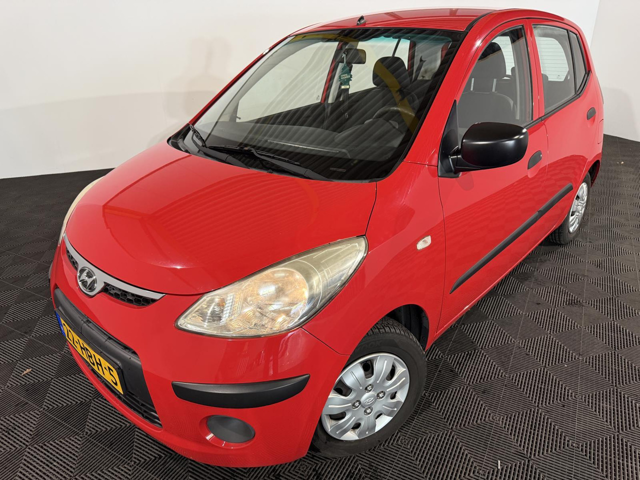 Hyundai | i10 | 1.1 Active | 2008 | 122.839 km | 22HBH5 | Logisch - Schrägheck: das Bild 1 Hyundai | i10 | 1.1 Active | 2008 | 122.839 km | 22HBH5 | Logisch - Schrägheck: das Bild 1