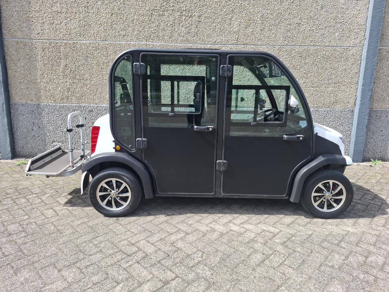 Italcar L4S E-Shuttle 4-zits Elektrische Golfkar H-368-PB - Golfmobil: das Bild 3 Italcar L4S E-Shuttle 4-zits Elektrische Golfkar H-368-PB - Golfmobil: das Bild 3