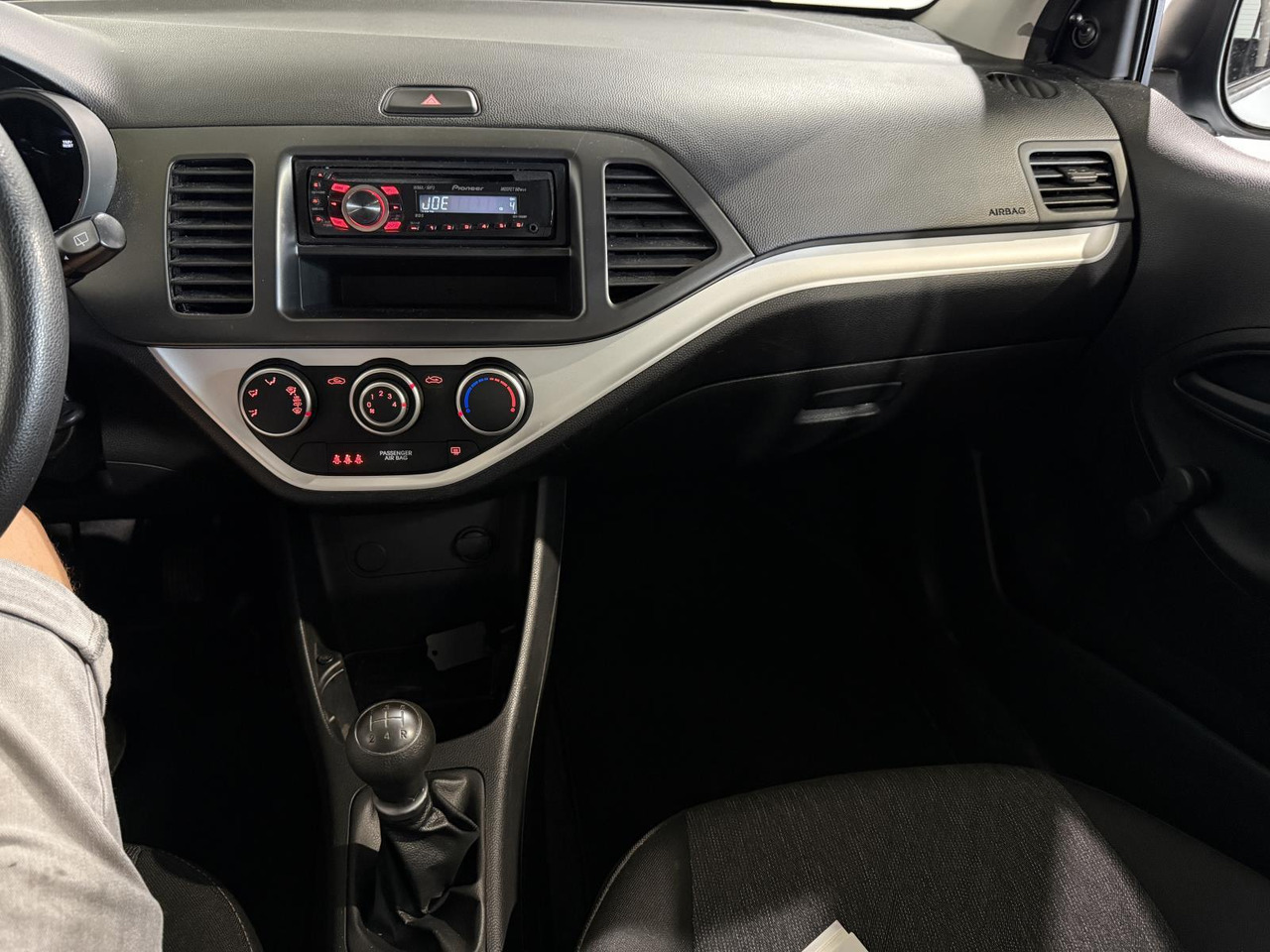 Kia Picanto 1.0 CVVT | 2012 | 70.028 km | 04-TLD- 7 - Schrägheck: das Bild 3 Kia Picanto 1.0 CVVT | 2012 | 70.028 km | 04-TLD- 7 - Schrägheck: das Bild 3