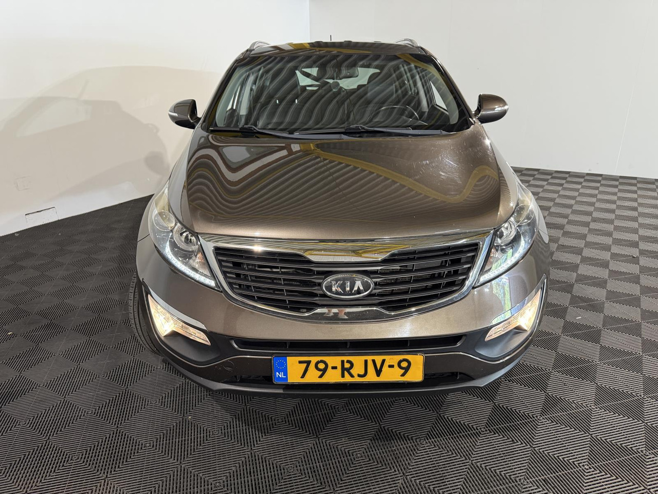 Kia | Sportage | 1.6 GDI X-ecutive Plus Pack | 2011 | 203.245 km | 79RJV9 | Logisch - SUV/ Geländewagen: das Bild 4 Kia | Sportage | 1.6 GDI X-ecutive Plus Pack | 2011 | 203.245 km | 79RJV9 | Logisch - SUV/ Geländewagen: das Bild 4