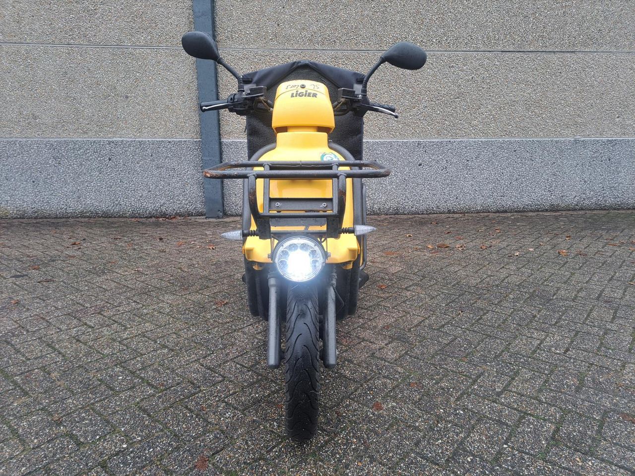Ligier L2e-P Postscooter - Motorrad: das Bild 2 Ligier L2e-P Postscooter - Motorrad: das Bild 2