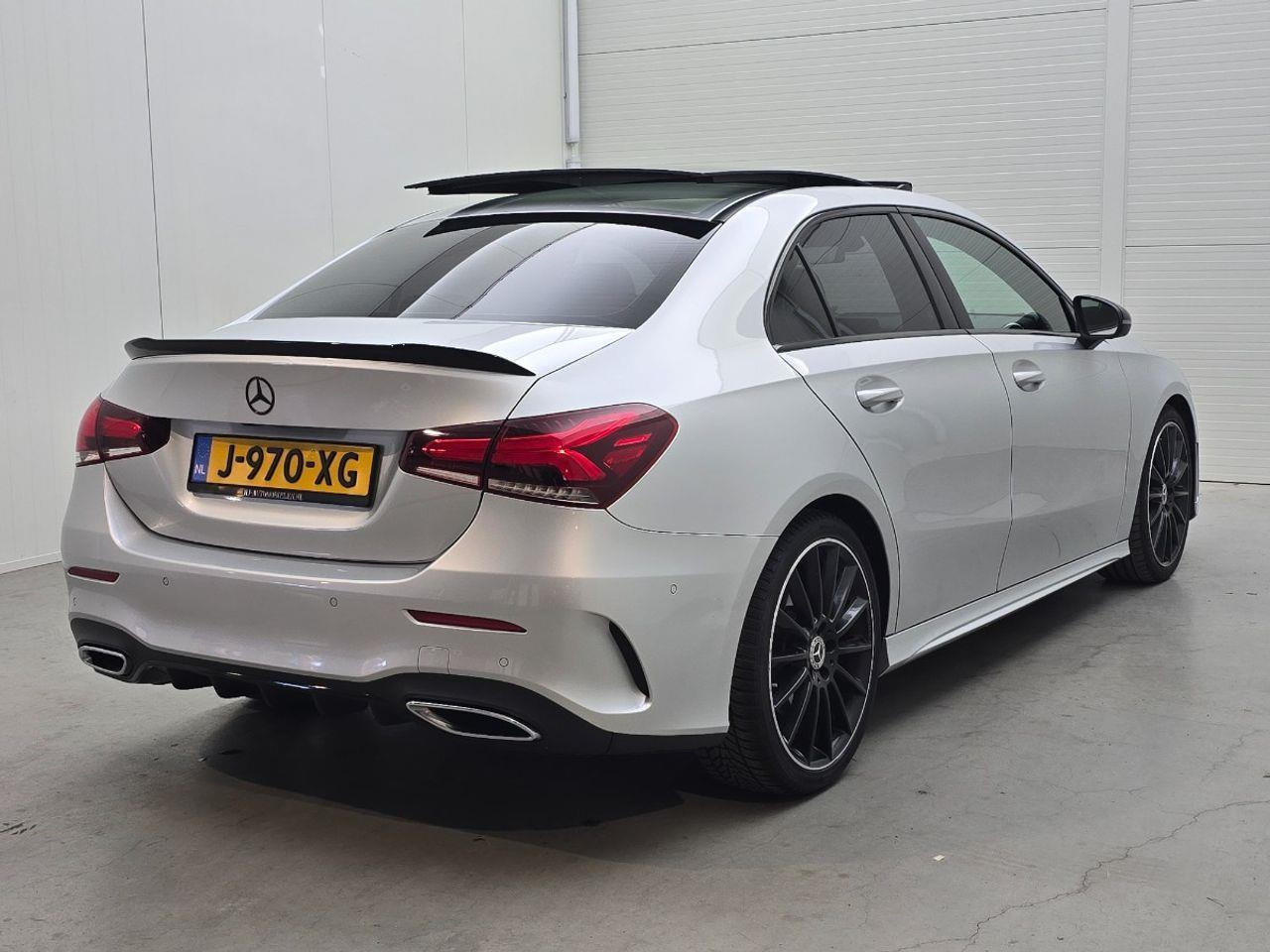 Mercedes - Benz A - klasse 220 4MATIC Premium | 2019 | 198.686 km | Automaat | J970XG | NAP: Geen oordeel - Limousine: das Bild 4 Mercedes - Benz A - klasse 220 4MATIC Premium | 2019 | 198.686 km | Automaat | J970XG | NAP: Geen oordeel - Limousine: das Bild 4