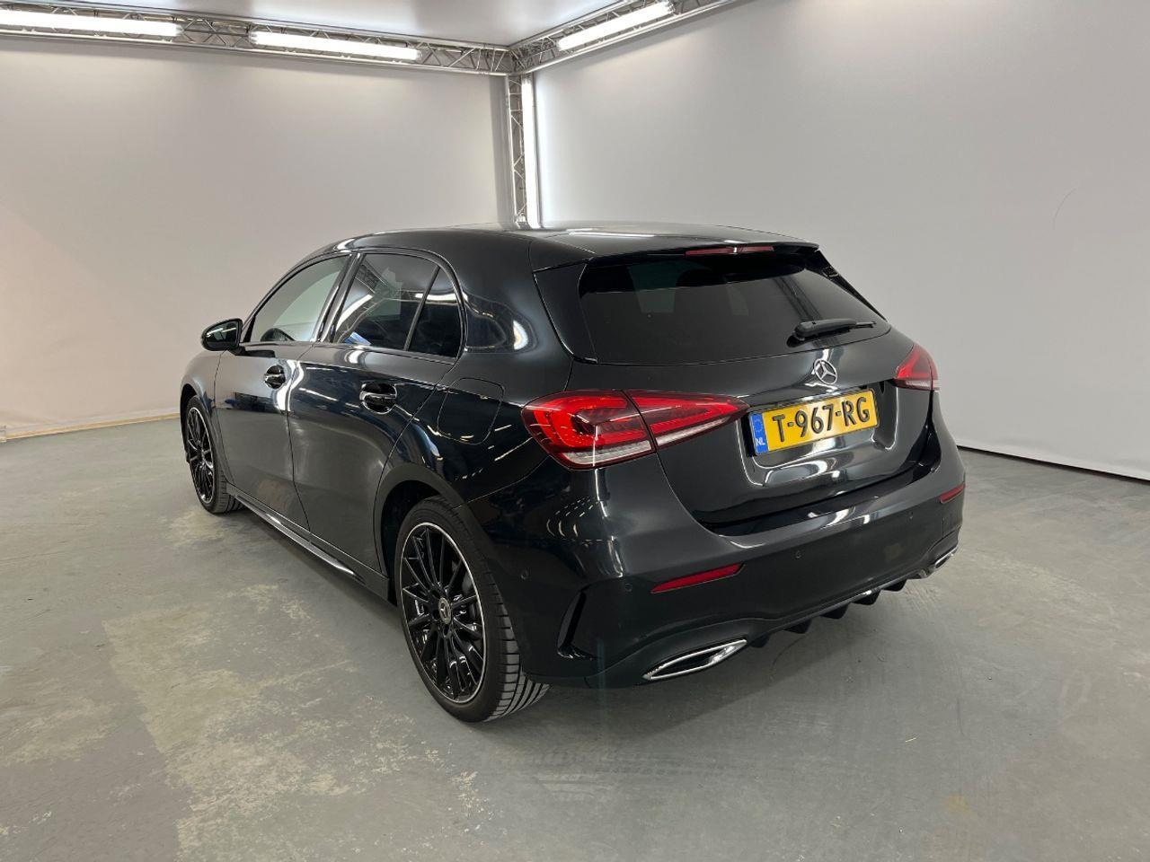 Mercedes - Benz A - klasse 250 e Business Line | 2022 | 26.677 km | Automaat | T967RG | NAP: Geen oordeel - Schrägheck: das Bild 4 Mercedes - Benz A - klasse 250 e Business Line | 2022 | 26.677 km | Automaat | T967RG | NAP: Geen oordeel - Schrägheck: das Bild 4