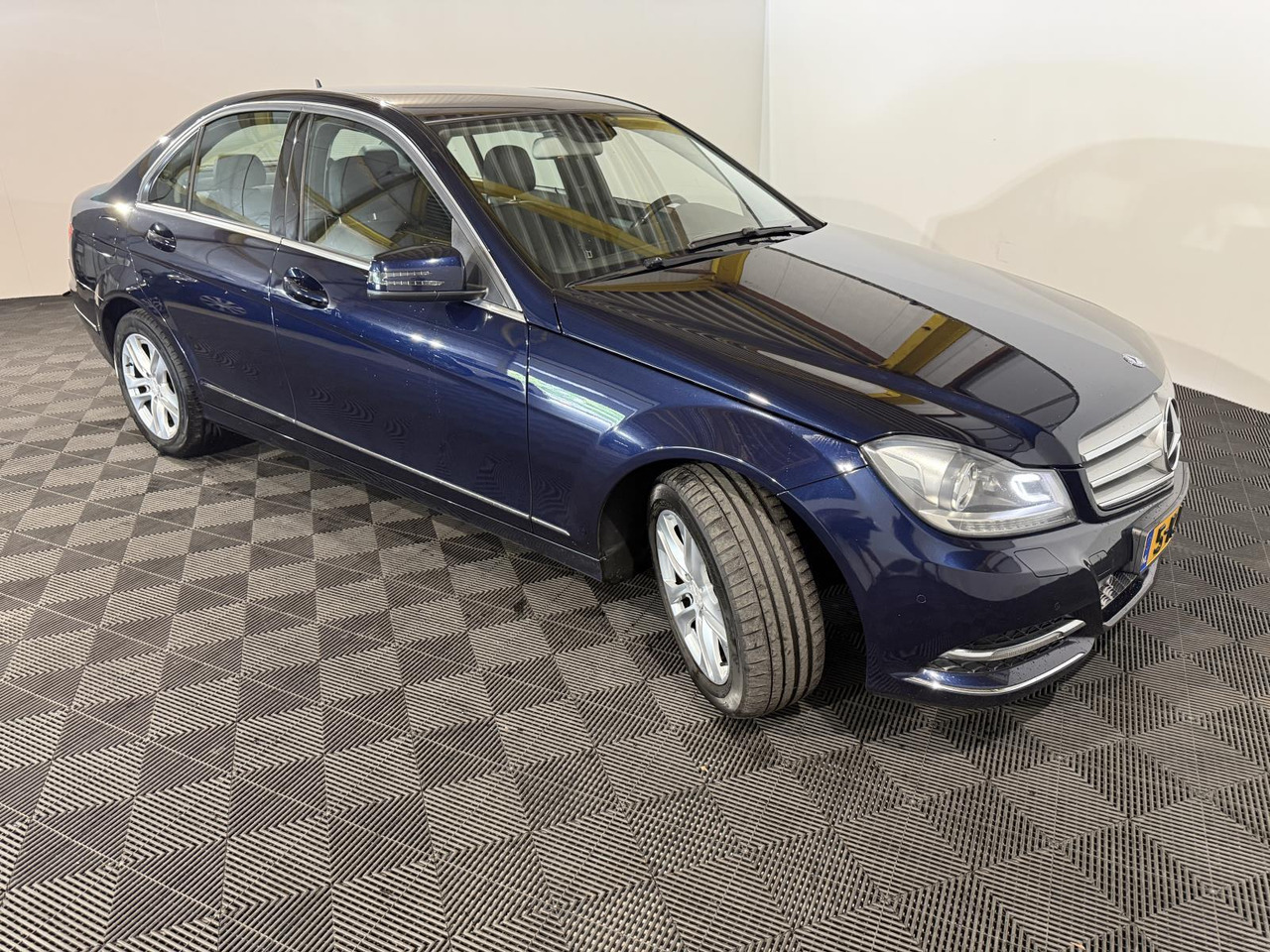 Mercedes-Benz C-klasse 220 CDI BlueEFFICIENCY Edition Avantgarde | 2013 | 348.866 km | 5-KJR-88 - Limousine: das Bild 4 Mercedes-Benz C-klasse 220 CDI BlueEFFICIENCY Edition Avantgarde | 2013 | 348.866 km | 5-KJR-88 - Limousine: das Bild 4