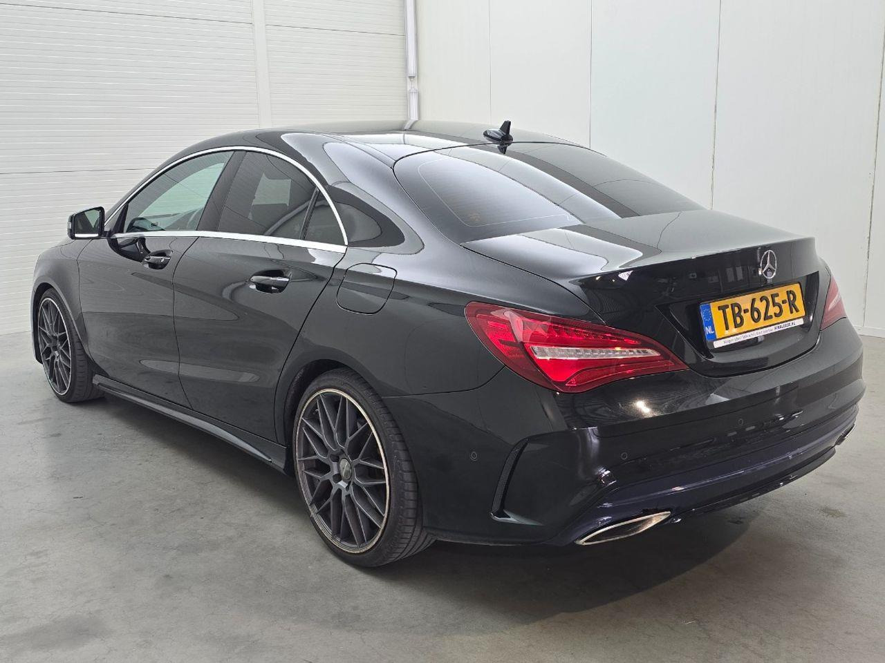 Mercedes - Benz CLA - klasse 180 Business Solution AMG Upgrade Edition | 2018 | 187.963 km | Automaat | TB625R | NAP: Logisch - Limousine: das Bild 3 Mercedes - Benz CLA - klasse 180 Business Solution AMG Upgrade Edition | 2018 | 187.963 km | Automaat | TB625R | NAP: Logisch - Limousine: das Bild 3