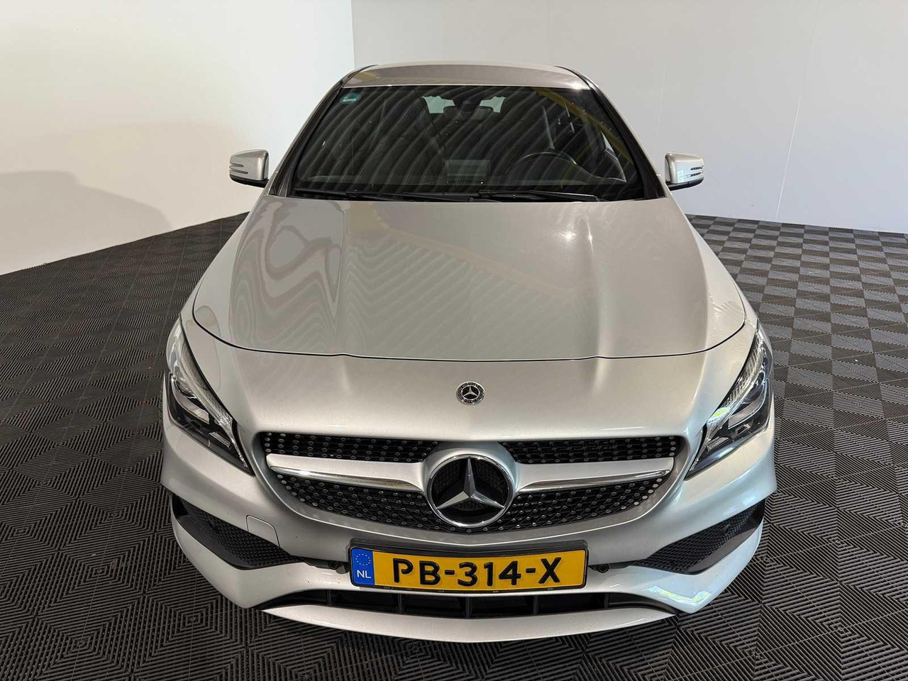 Mercedes-Benz CLA-klasse Shooting Brake 180 d Business Solution AMG | 2017 | 178.913 km | PB-314-X - PKW: das Bild 5 Mercedes-Benz CLA-klasse Shooting Brake 180 d Business Solution AMG | 2017 | 178.913 km | PB-314-X - PKW: das Bild 5