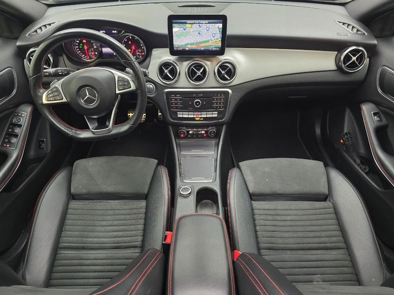 Mercedes - Benz GLA - klasse 180 Business Solution AMG Automaat | 2019 | 103.750 km | G862HK | NAP: Logisch - SUV/ Geländewagen: das Bild 5 Mercedes - Benz GLA - klasse 180 Business Solution AMG Automaat | 2019 | 103.750 km | G862HK | NAP: Logisch - SUV/ Geländewagen: das Bild 5