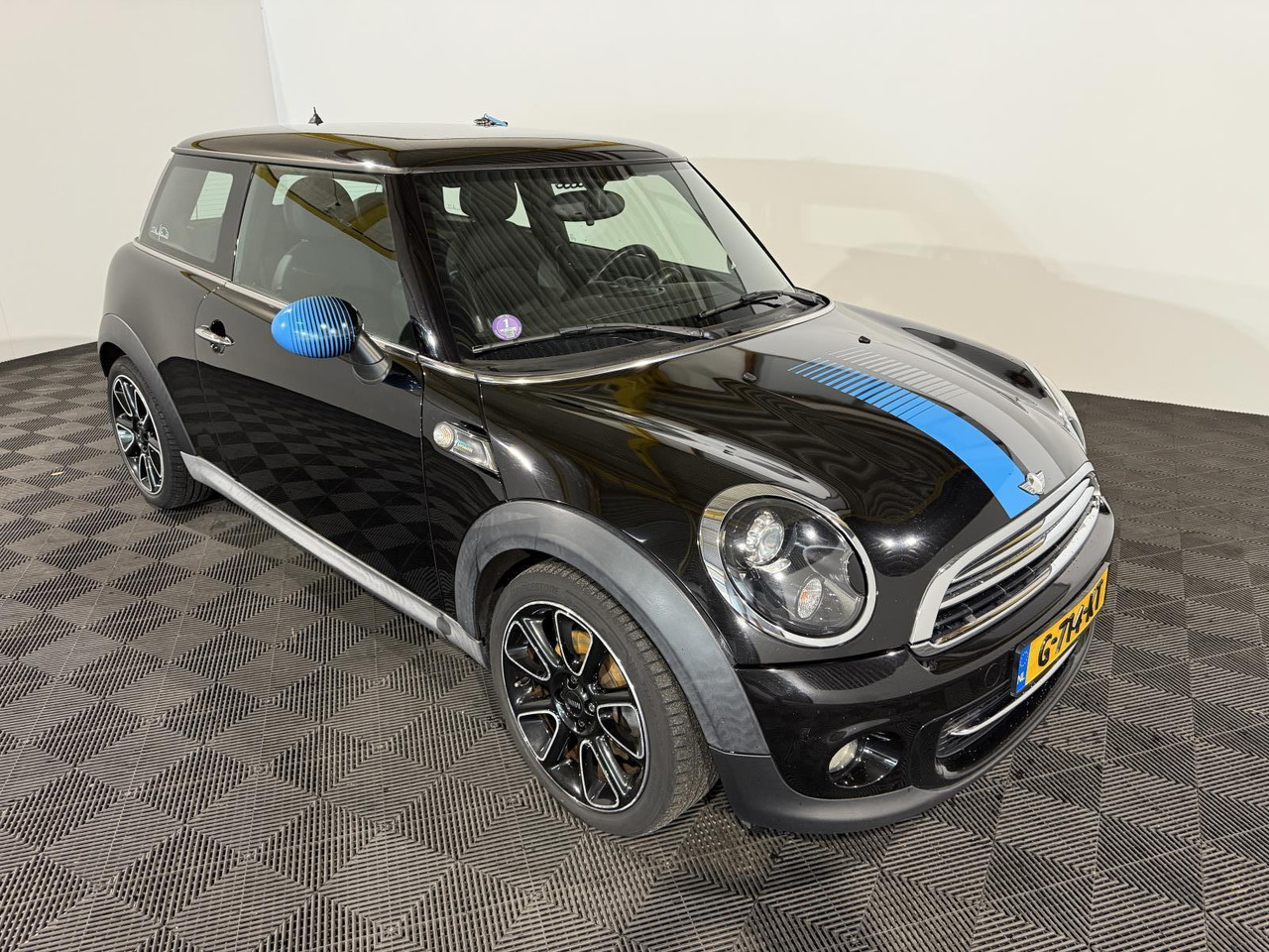 Mini | Mini | 1.6 Cooper Westminster | 2012 | 146.041 km | G714KT | Geen oordeel - Schrägheck: das Bild 4 Mini | Mini | 1.6 Cooper Westminster | 2012 | 146.041 km | G714KT | Geen oordeel - Schrägheck: das Bild 4