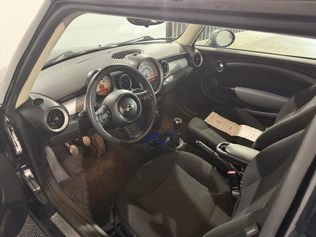 Mini | Mini | 1.6 One Business Line | 2012 | 173.357 km | 44XDJ7 | Logisch - Schrägheck: das Bild 2 Mini | Mini | 1.6 One Business Line | 2012 | 173.357 km | 44XDJ7 | Logisch - Schrägheck: das Bild 2