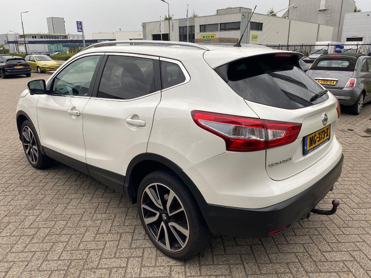 Nissan Qashqai 1.2 Tekna | 2016 | 172.484 km | Automaat | NG373X | NAP: Geen oordeel - SUV/ Geländewagen: das Bild 3 Nissan Qashqai 1.2 Tekna | 2016 | 172.484 km | Automaat | NG373X | NAP: Geen oordeel - SUV/ Geländewagen: das Bild 3