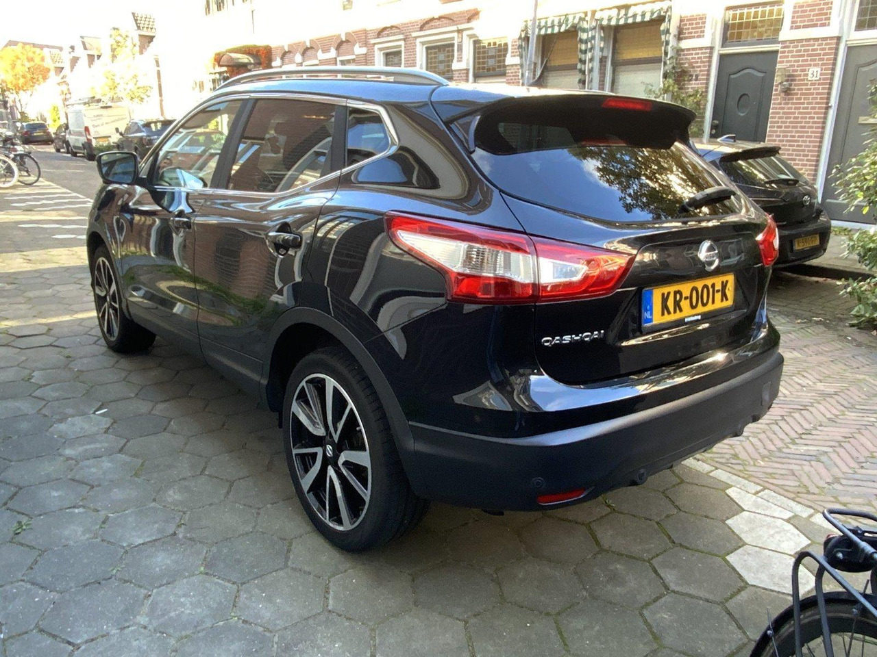 Nissan | Qashqai | 1.2 Tekna | 2016 | 193.328 km | Automaat | KR001K | Logisch - SUV/ Geländewagen: das Bild 4 Nissan | Qashqai | 1.2 Tekna | 2016 | 193.328 km | Automaat | KR001K | Logisch - SUV/ Geländewagen: das Bild 4
