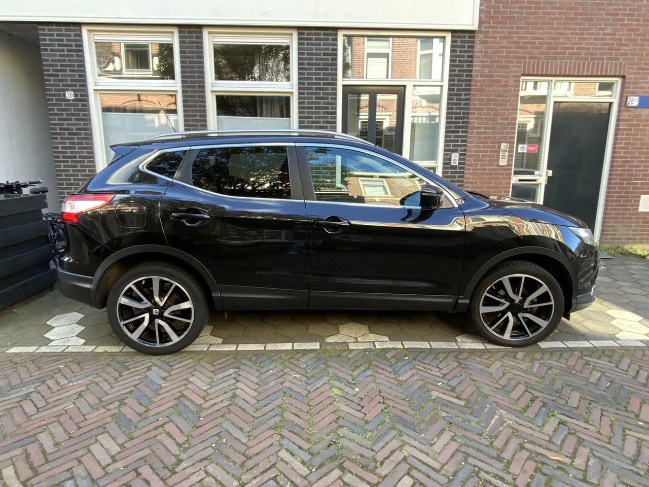 Nissan | Qashqai | 1.2 Tekna | 2016 | 193.328 km | Automaat | KR001K | Logisch - SUV/ Geländewagen: das Bild 5 Nissan | Qashqai | 1.2 Tekna | 2016 | 193.328 km | Automaat | KR001K | Logisch - SUV/ Geländewagen: das Bild 5